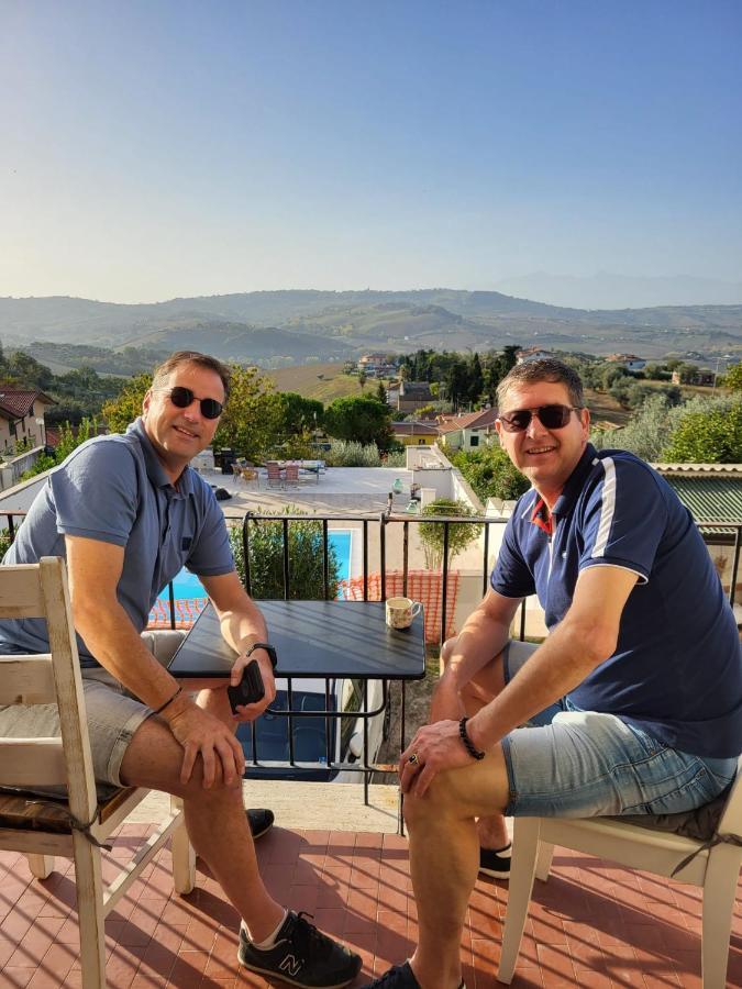 Bed And Breakfast La Pecora Rosa Sant'Omero Dış mekan fotoğraf